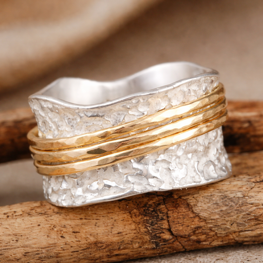 Feiner Vintage-Ring in Gold und Silber
