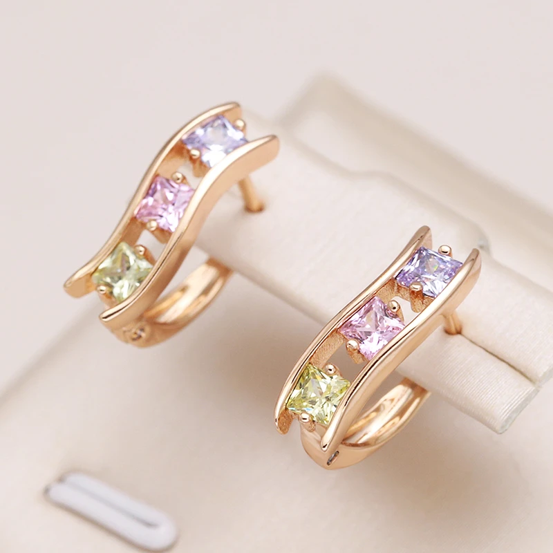 Bunte Ohrringe in Gold mit kubischem Zirkon