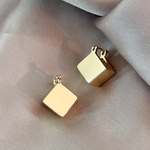 Elegante Ohrringe aus Cubic Gold