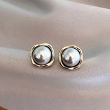 Elegante Ohrringe aus schwarzer Perle