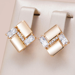 Elegante geometrische Ohrringe mit Zirkon in Gold