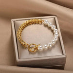 Elegantes Armband aus Gold und Margeriten