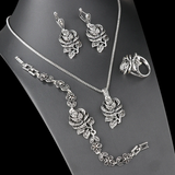Elegantes Set in Silber mit Zirkonia