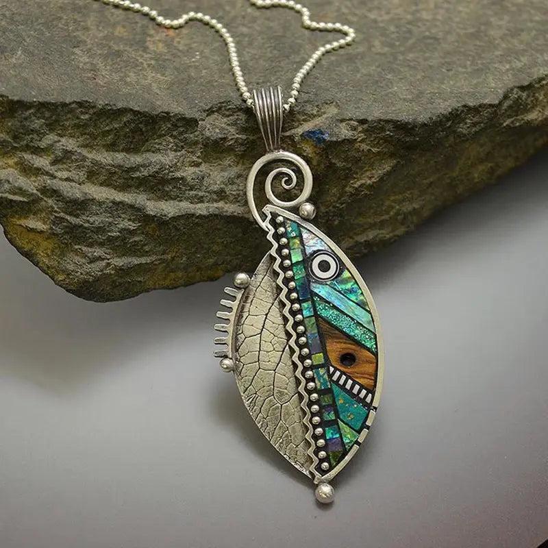 Halskette aus Kristall mit grünem Blatt in Vintage-Silber
