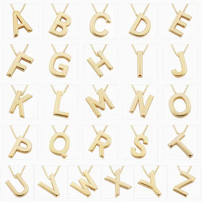 Halskette mit Initiale in Gold