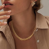 Kubanische Halskette mit dicken Ketten in Gold