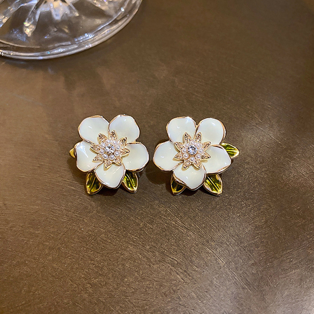 Ohrringe aus Weissgold mit Zirkonia