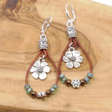 Retro-Blumenohrringe aus Leder