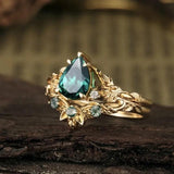 Retro-Ring mit grüner Blumenstein