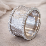 Retro-Ring mit silbernem Zirkon