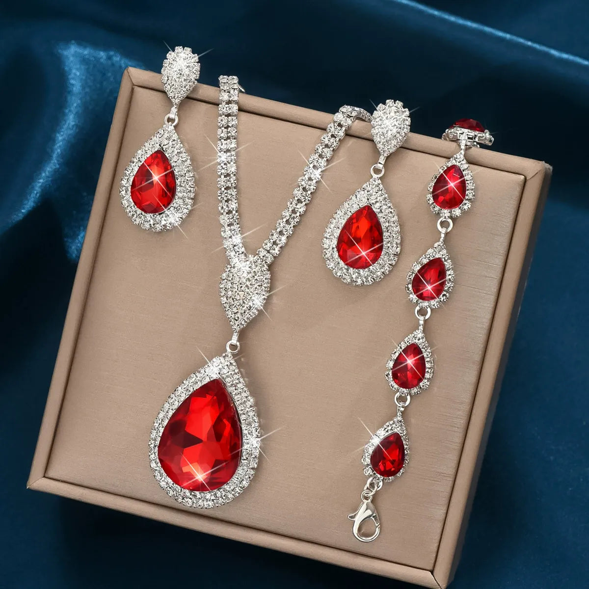 Schmuckset Thalira aus Weissgold