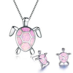 Set: Halskette und Ohrringe mit Meeresschildkröte in Opal und Silber – Rosa