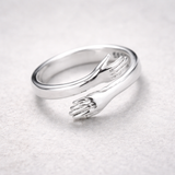 Verstellbarer Ring im Umarmungsstil in Silber