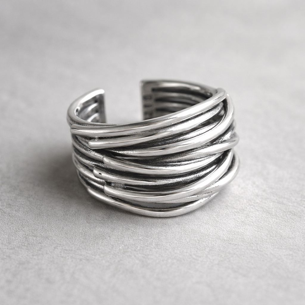 Verstellbarer Ring in Schichten Silber
