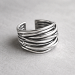 Verstellbarer Ring in Schichten Silber