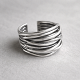 Verstellbarer Ring in Schichten Silber