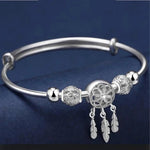 Verstellbares Armband mit Dreiblatt-Medaille in Silber